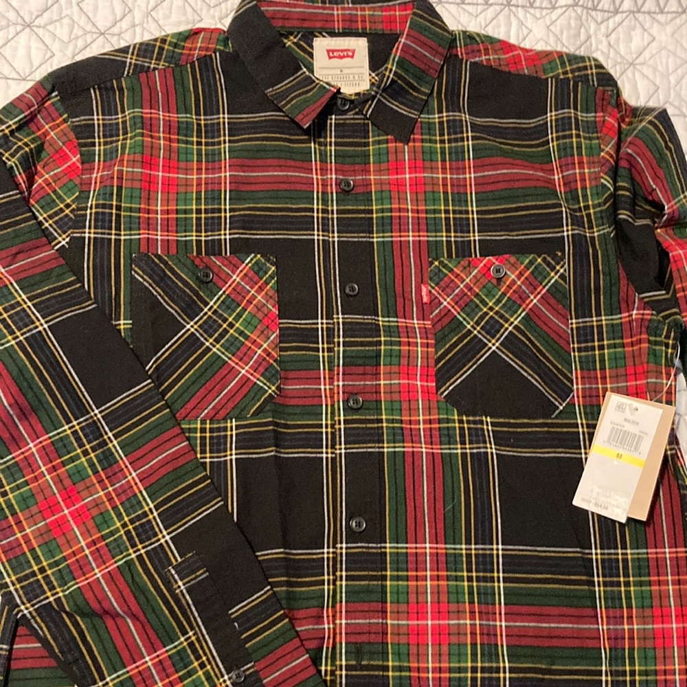 Levi’s NWT Long Sleeve Button Down Plaid M/M